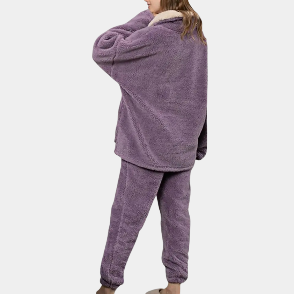 Komfortabelt og luftig pyjamassett for kvinner
