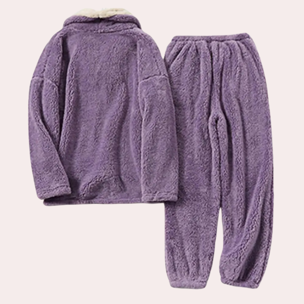 Komfortabelt og luftig pyjamassett for kvinner