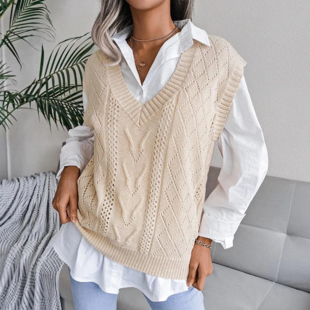 Arlette - Strikket vest med v-hals for kvinner