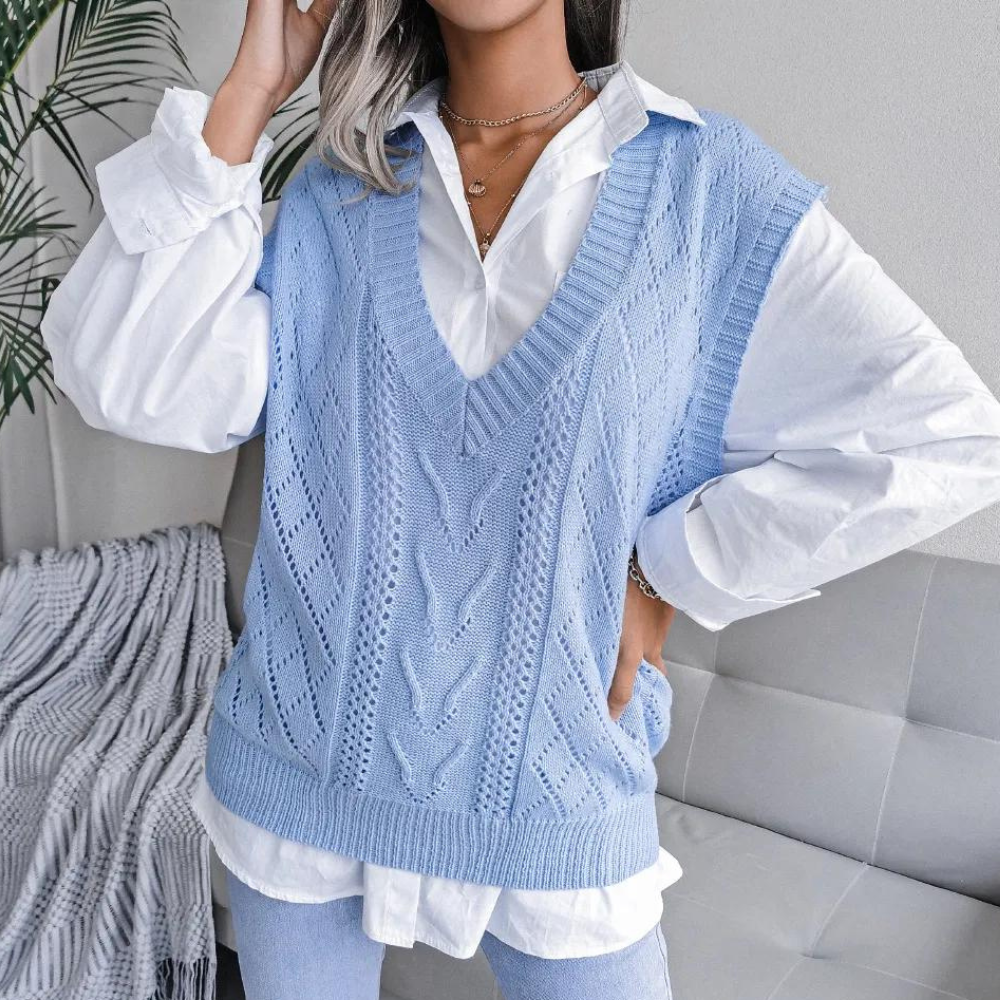 Arlette - Strikket vest med v-hals for kvinner