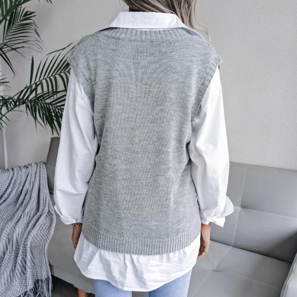 Arlette - Strikket vest med v-hals for kvinner