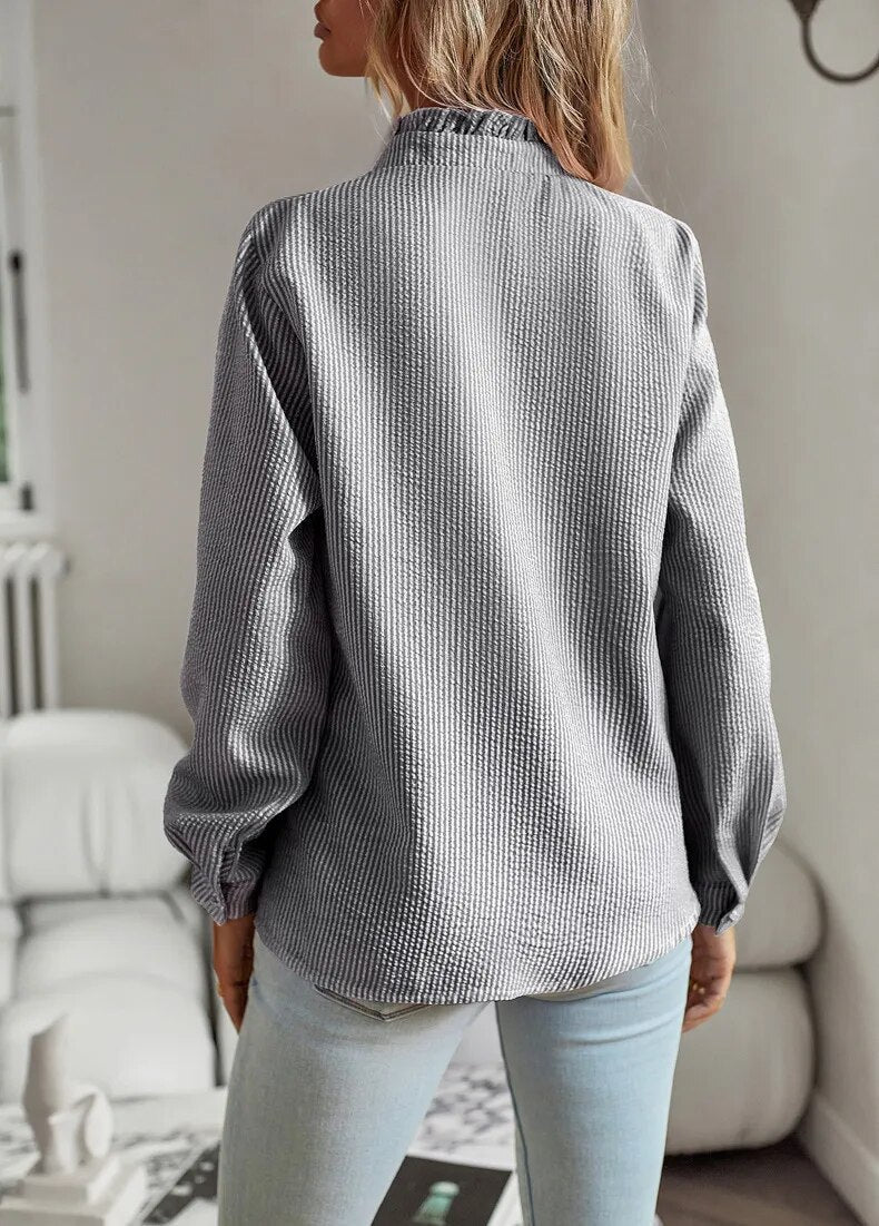 Riviera Ruffle – Lett bluse med romantisk preg