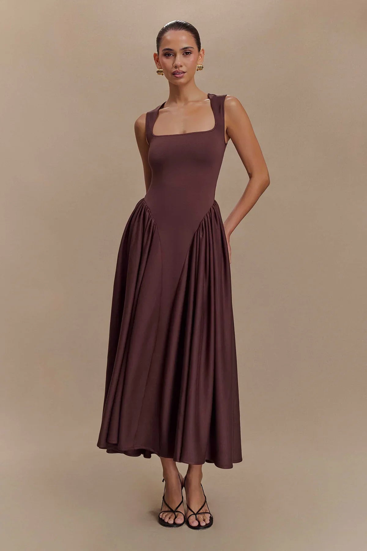 Vestido Midi Línea Serena - Marrón Cacao