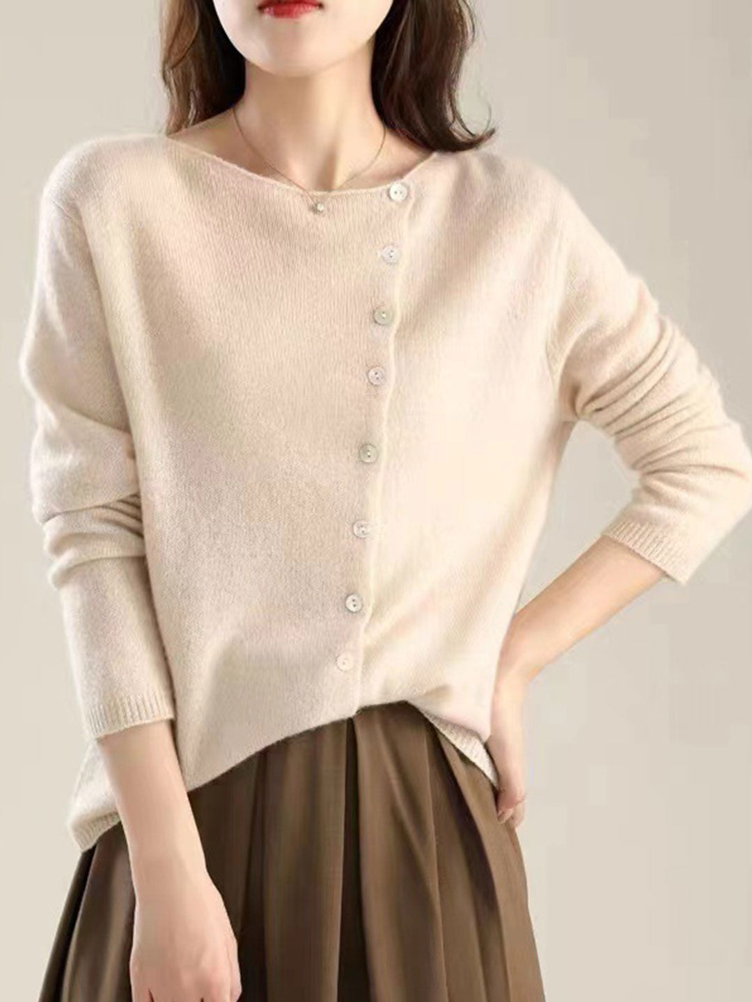 Ynessa | Chic og komfortabel knappet cardigan