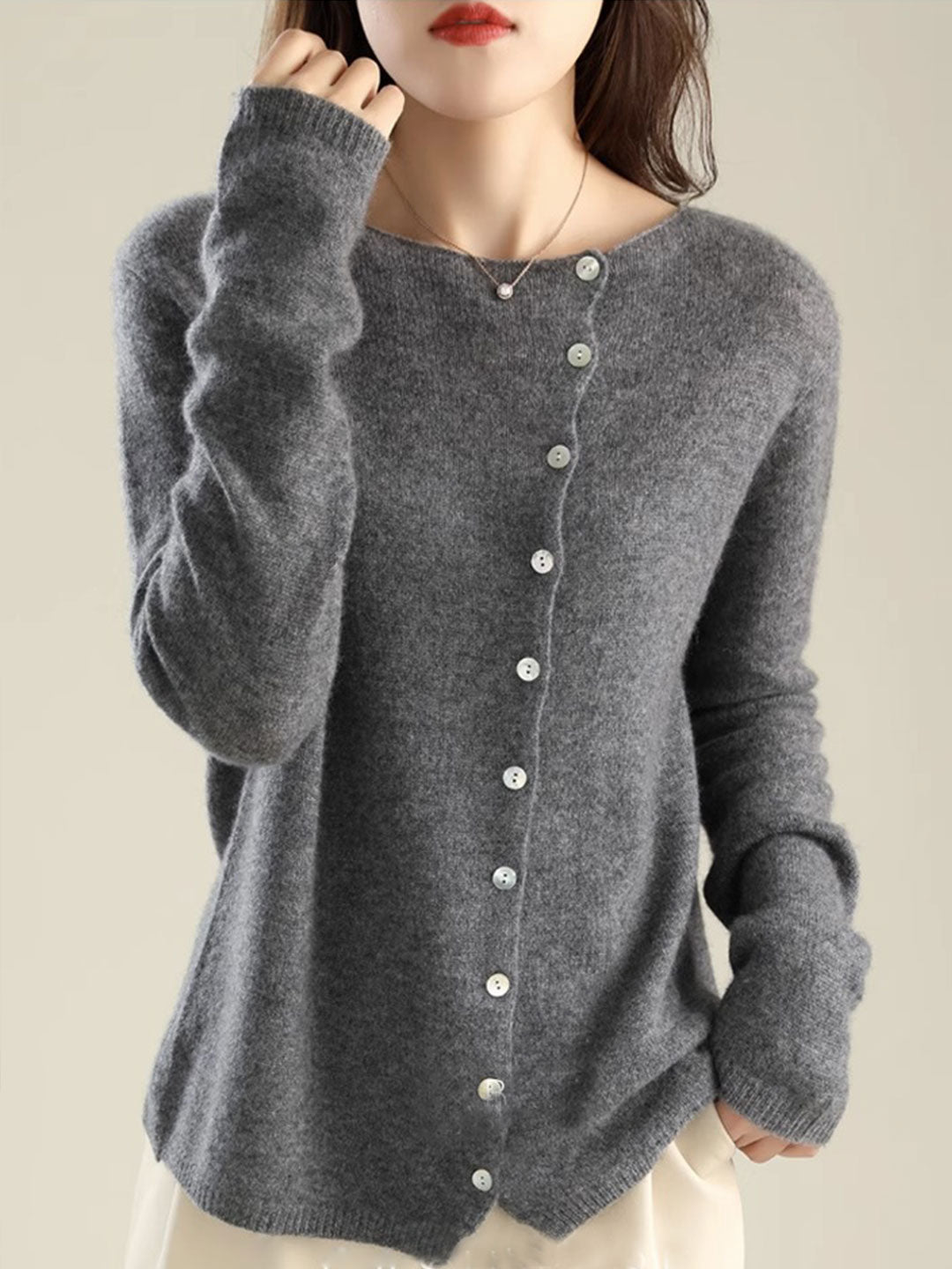 Ynessa | Chic og komfortabel knappet cardigan