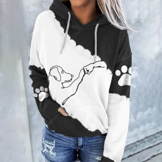 ROSAMUND - Trendy hettegenser med hundetrykk