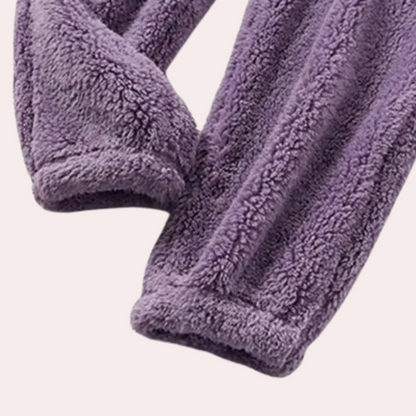 Behagelig og luftig pysjamassett for kvinner