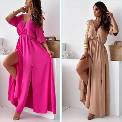 Aurora | Kjole med V-hals og sidesliss