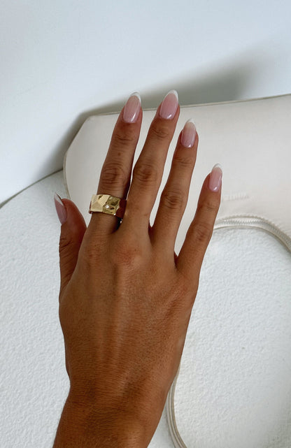 ORLA – Statement ring i gull