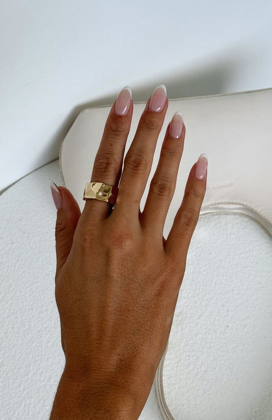 ORLA – Statement ring i gull