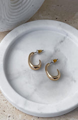 IRIS – Minimalistiske statement-øredobber i gull