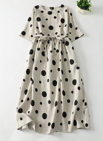 Polly | Klassisk prikkete kjole