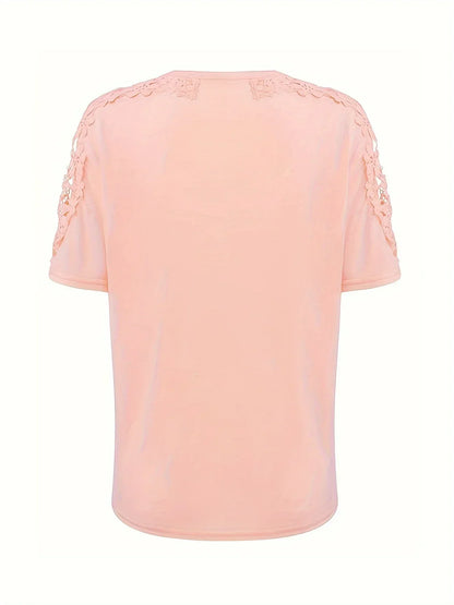 Ancuta - Elegant sommer T-skjorte med korte ermer og blonder