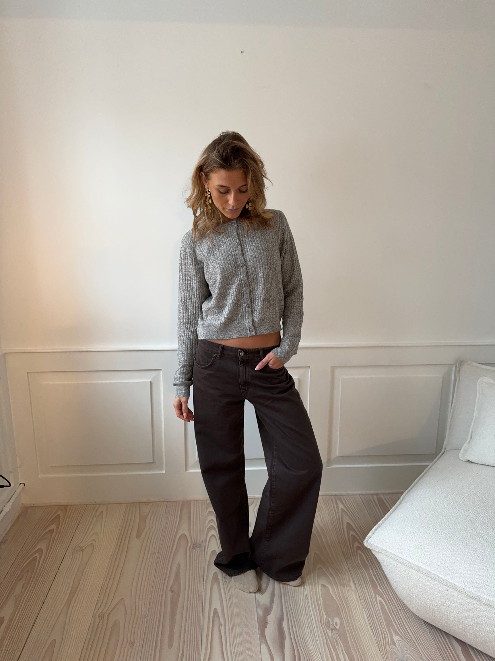 Shadow – Wide leg jeans i dyp brun
