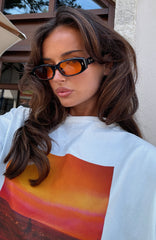 NISH – Solbriller i svart/oransje med gule glass